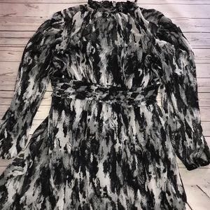 Vera Wang women’s dress 👗